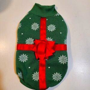 Heart to Tail  Pets Holliday Christmas Green Dog Sweater Red Bow  size S NWT